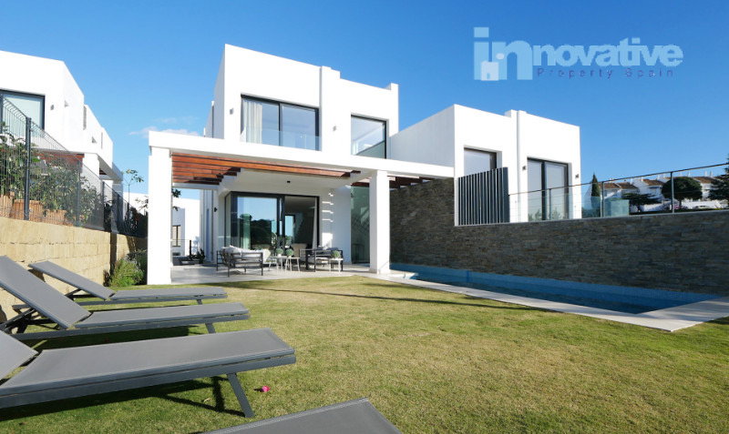 modern property cabopino